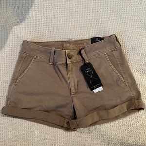 American Eagle midi low rise shorts (Never worn)